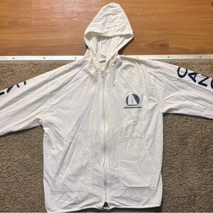 White Mens XL Hooded Zip Jacket with Cancun Logo Running Down Sleeves Like New